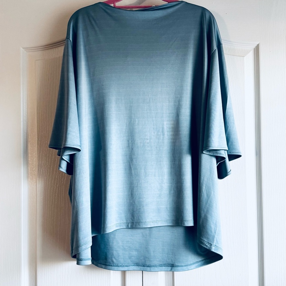 Vince Silky V Neck Top - Picture 6 of 8